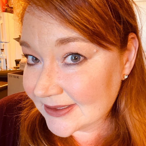 Meet your Posher, Danielle - Picture 1 of 1